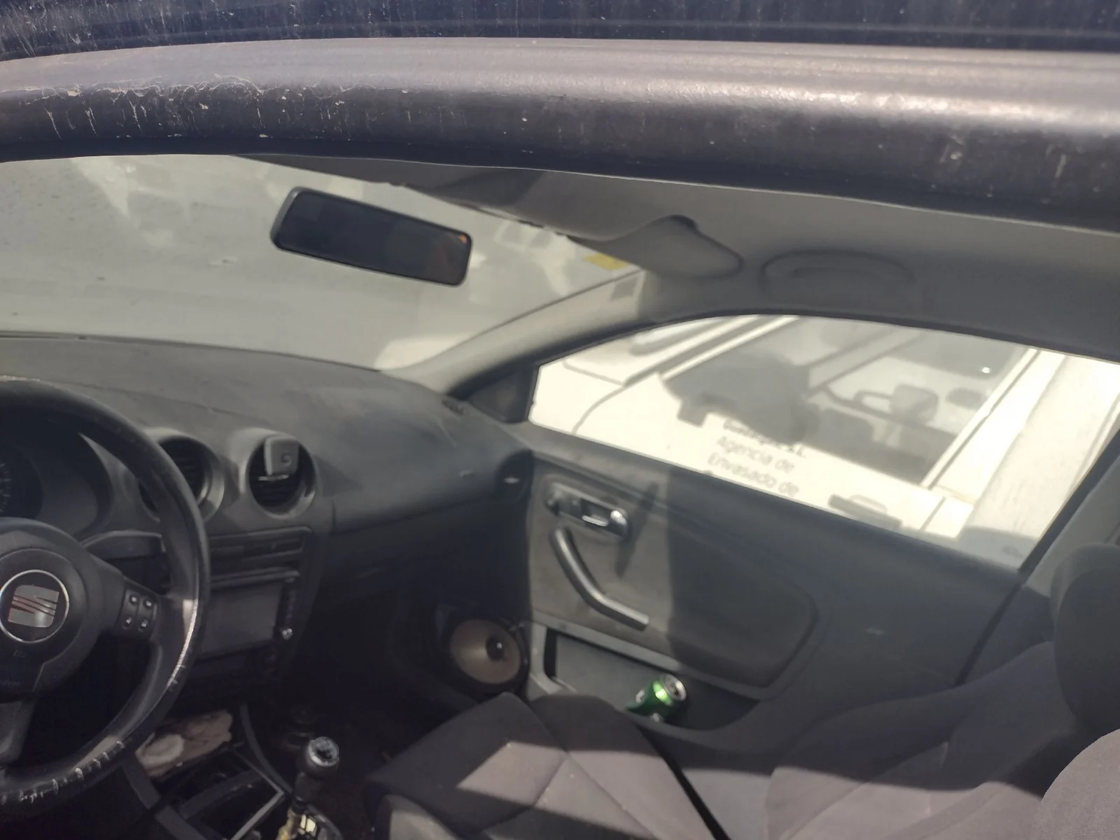 Foto de PARASOL IZQUIERDO SEAT IBIZA (6L1) 1.9 TDI (101 CV / 74 KW)
