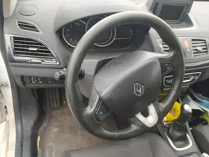 Foto de MANDO LUCES RENAULT MEGANE III BERLINA 5P 1.5 dCi Diesel FAP (110 CV / 81 KW) referencia 255670017R