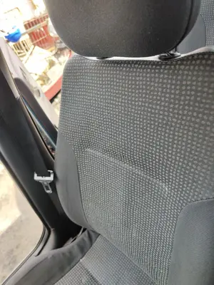 Foto de ASIENTO DELANTERO DERECHO OPEL CORSA C 1.2 16V CAT (Z 12 XE / LW4) (75 CV / 55 KW) foto 2