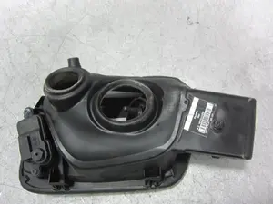 Foto de TAPA EXTERIOR COMBUSTIBLE VOLKSWAGEN TIGUAN (AD1) 2.0 TDI DPF (239 CV / 176 KW) referencia 5NA809857A foto 5