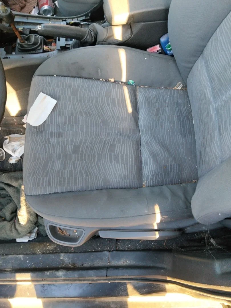 Foto de ASIENTO DELANTERO IZQUIERDO PEUGEOT 407 1.6 HDi FAP CAT (9HZ / DV6TED4) (109 CV / 80 KW)