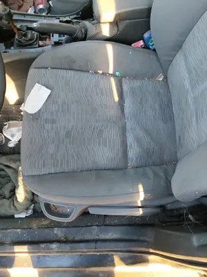 Foto de ASIENTO DELANTERO IZQUIERDO PEUGEOT 407 1.6 HDi FAP CAT (9HZ / DV6TED4) (109 CV / 80 KW)