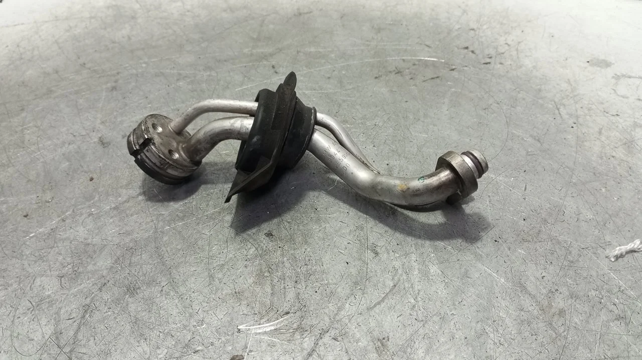 Foto de TUBOS AIRE ACONDICIONADO BMW SERIE 3 BERLINA (E46) 2.0 16V Diesel CAT (136 CV / 100 KW) referencia 6904436