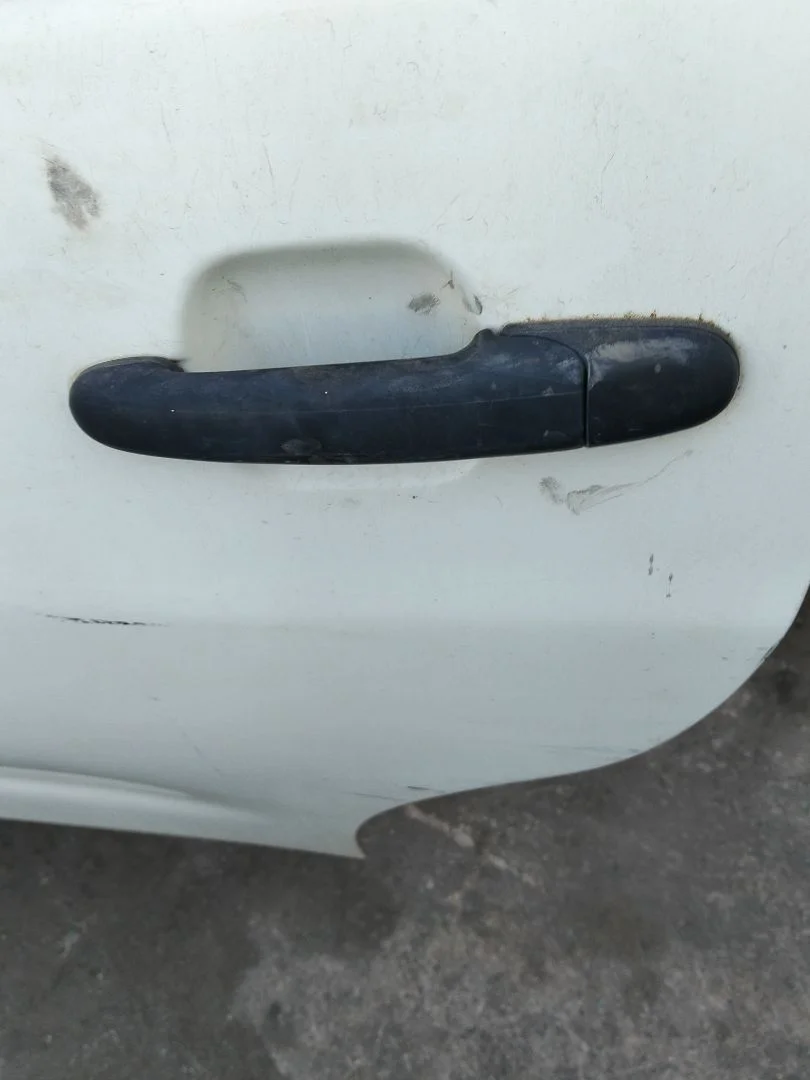 Foto de MANETA EXTERIOR TRASERA IZQUIERDA SEAT CORDOBA BERLINA (6K2) 1.4 (60 CV / 44 KW) referencia 6K4839205B FKZ