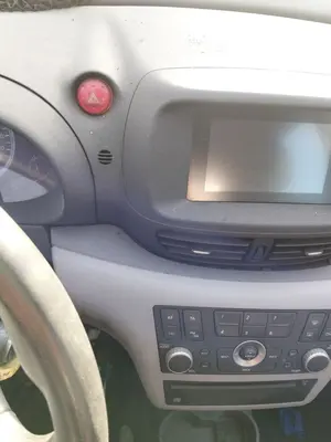 Foto de WARNING NISSAN ALMERA TINO (V10M) 1.8 16V CAT (114 CV / 84 KW)