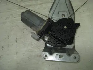 Foto de ELEVALUNAS TRASERO DERECHO CITROEN C3 1.4 HDi (68 CV / 50 KW) referencia 9653445280 foto 3