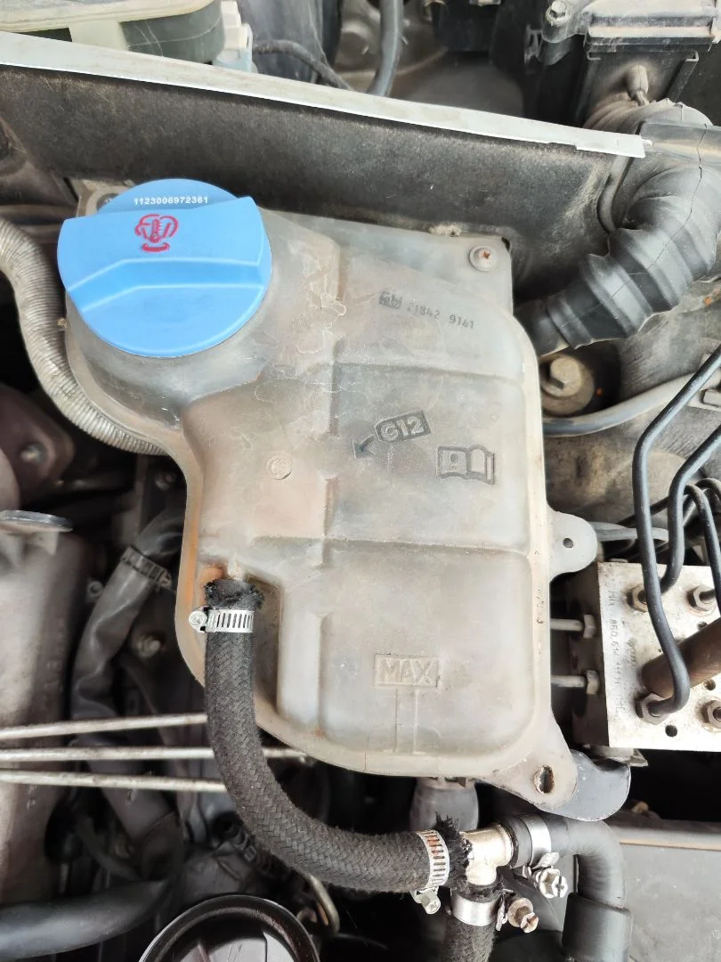 Foto de DEPOSITO EXPANSION AUDI A6 BERLINA (4B2) 2.5 V6 24V TDI (150 CV / 110 KW)
