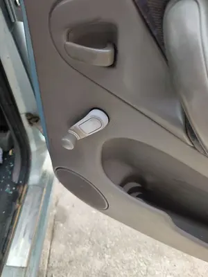 Foto de ELEVALUNAS TRASERO DERECHO CITROEN XSARA PICASSO 2.0 HDi CAT (RHY / DW10TD) (90 CV / 66 KW)