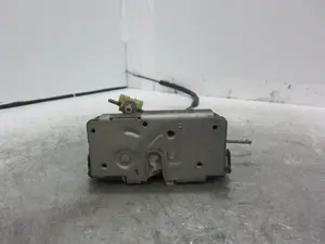 Foto de CERRADURA PUERTA DELANTERA IZQUIERDA OPEL CORSA D 1.3 16V CDTI (75 CV / 55 KW) referencia 13258271