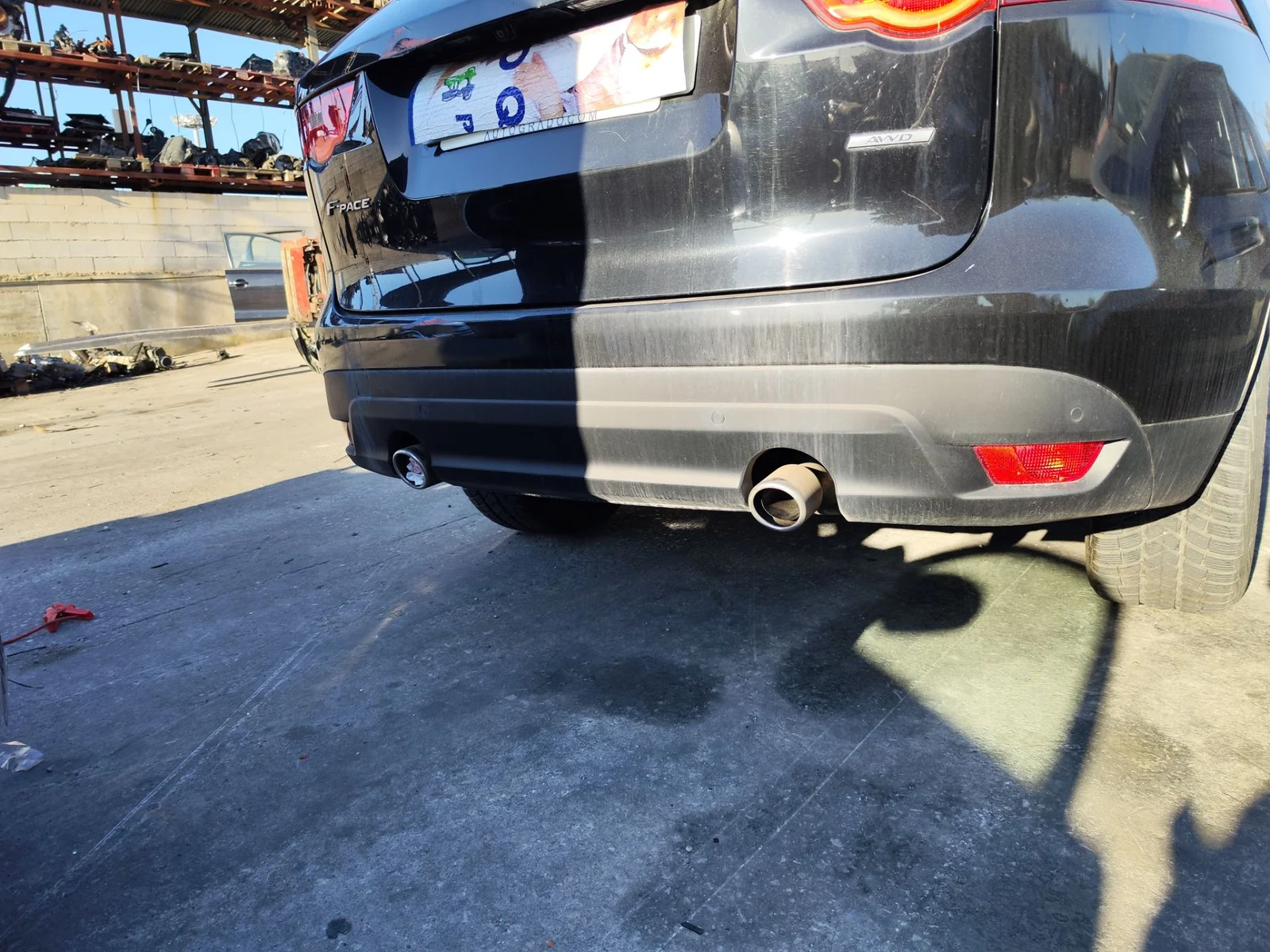 Foto de PARAGOLPES TRASERO JAGUAR F-PACE 3.0 V6 Diesel CAT (301 CV / 221 KW) referencia T4A7389LML