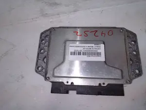 Foto de CENTRALITA MOTOR UCE RENAULT MEGANE II COUPE/CABRIO 1.6 16V (112 CV / 82 KW) referencia 21586059 foto 7