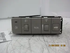 Foto de MANDO MULTIFUNCION KIA CERATO (LD) referencia 621W10190