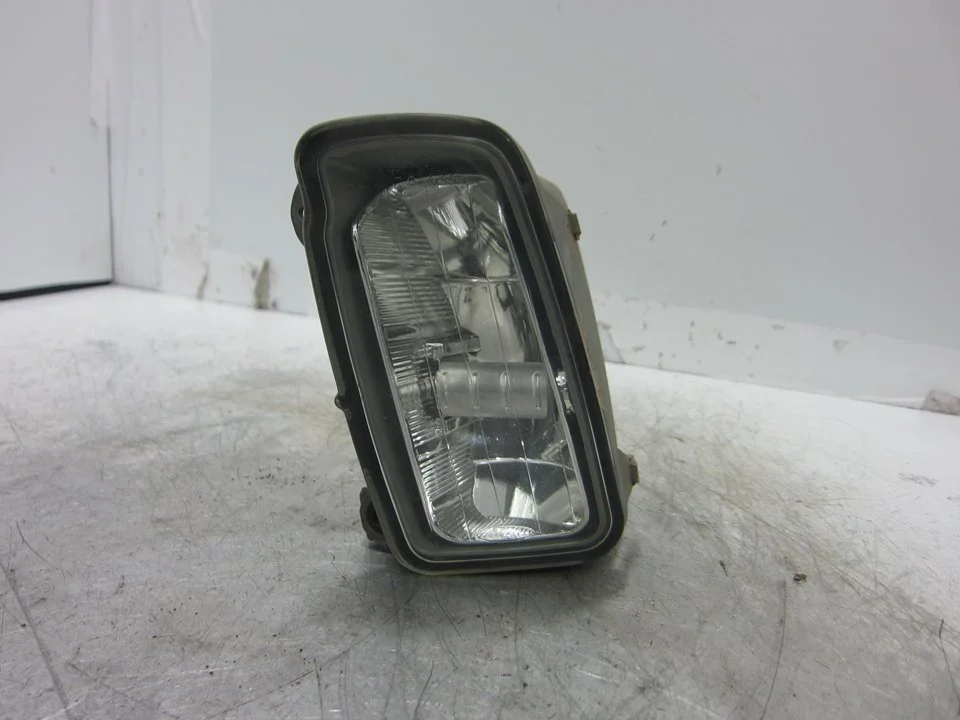 Foto de FARO ANTINIEBLA IZQUIERDO FORD C-MAX (CB3)(2007) 2.0 TDCi CAT (136 CV / 100 KW) referencia 1471730