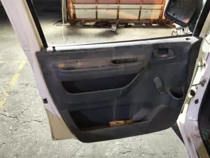 Foto de GUARNECIDO PUERTA DELANTERA IZQUIERDA PEUGEOT EXPERT FURGÓN COMFORT (1995)