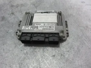 Foto de CENTRALITA MOTOR UCE PEUGEOT 307 BREAK/ SW (S2) 1.6 HDi FAP CAT (9HZ / DV6TED4) (109 CV / 80 KW) referencia 0281011634