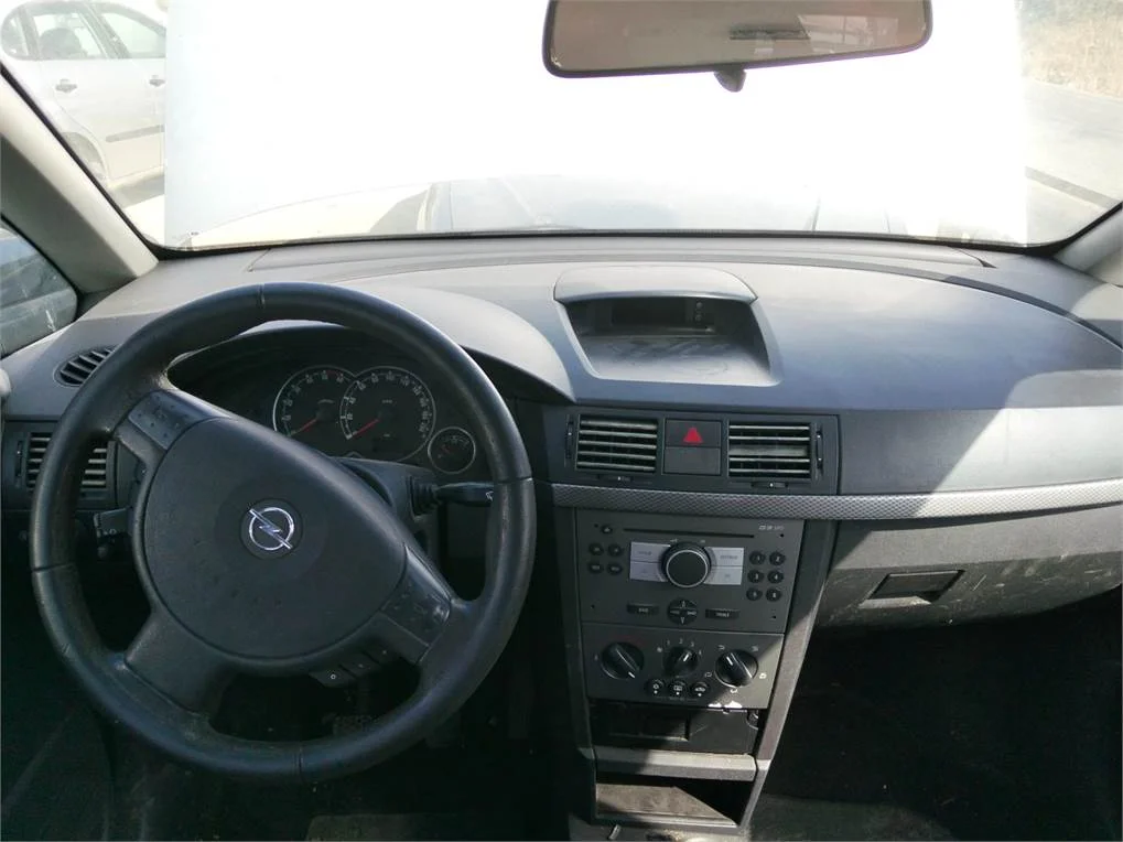 Foto de SALPICADERO OPEL MERIVA 1.7 16V CDTI (101 CV / 74 KW) referencia 13169657