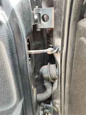 Foto de RETENEDOR PUERTA PEUGEOT 206 1.4  (75 CV / 55 KW) referencia 9181C8