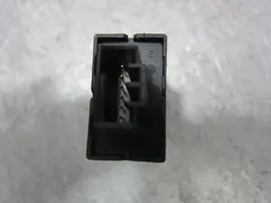 Foto de INTERRUPTOR HONDA CR-V (RD8) 2.0 VTEC CAT (150 CV / 110 KW) referencia M19833 foto 3
