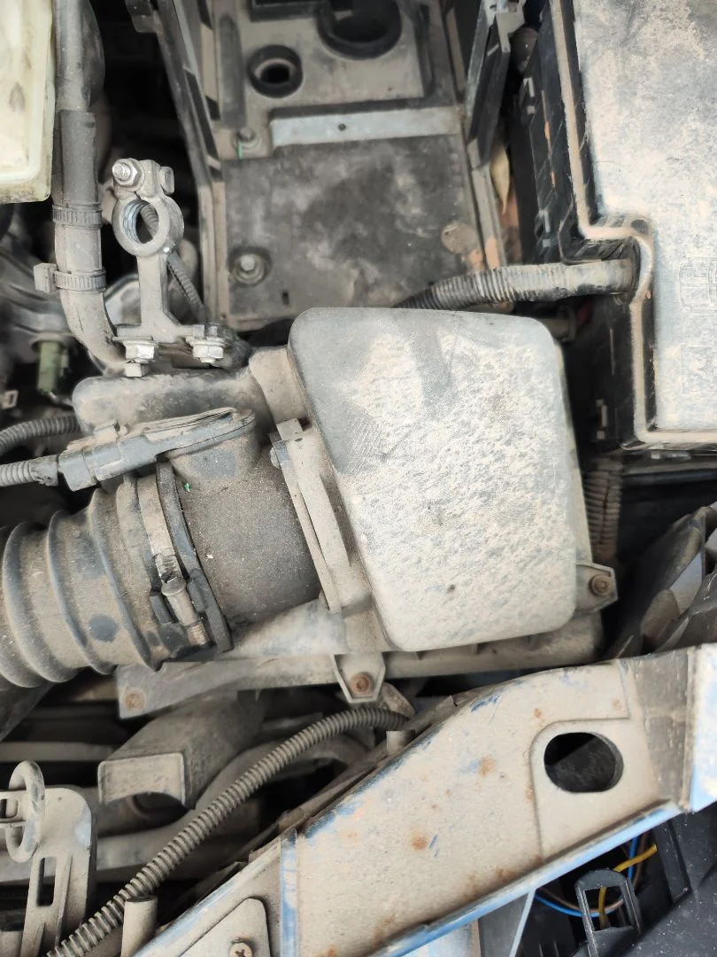 Foto de CAJA FILTRO AIRE FORD FOCUS C-MAX (CAP)(2003) 1.6 TDCi CAT (109 CV / 80 KW) referencia 1364042