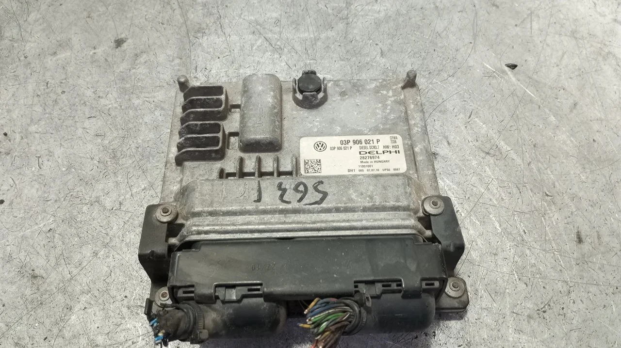 Foto de CENTRALITA MOTOR UCE SEAT IBIZA BERLINA (6J5) 1.2 TDI (75 CV / 55 KW) referencia 03P906021P