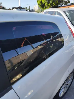 Foto de LUNA CUSTODIA TRASERA IZQUIERDA FIAT GRANDE PUNTO (199) 1.4  (95 CV / 70 KW)