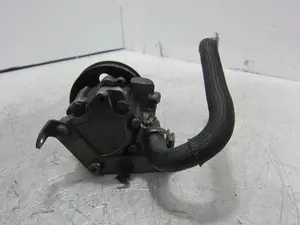 Foto de BOMBA DIRECCION PEUGEOT 407 COUPÉ 2.7 HDi FAP CAT (UHZ / DT17TED4) (204 CV / 150 KW) referencia 9659604580 foto 5