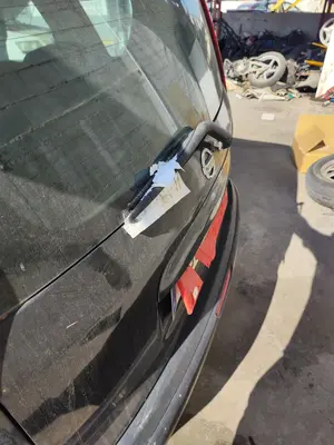 Foto de BRAZO LIMPIA TRASERO NISSAN NOTE (E11E) 1.4 CAT (88 CV / 65 KW)