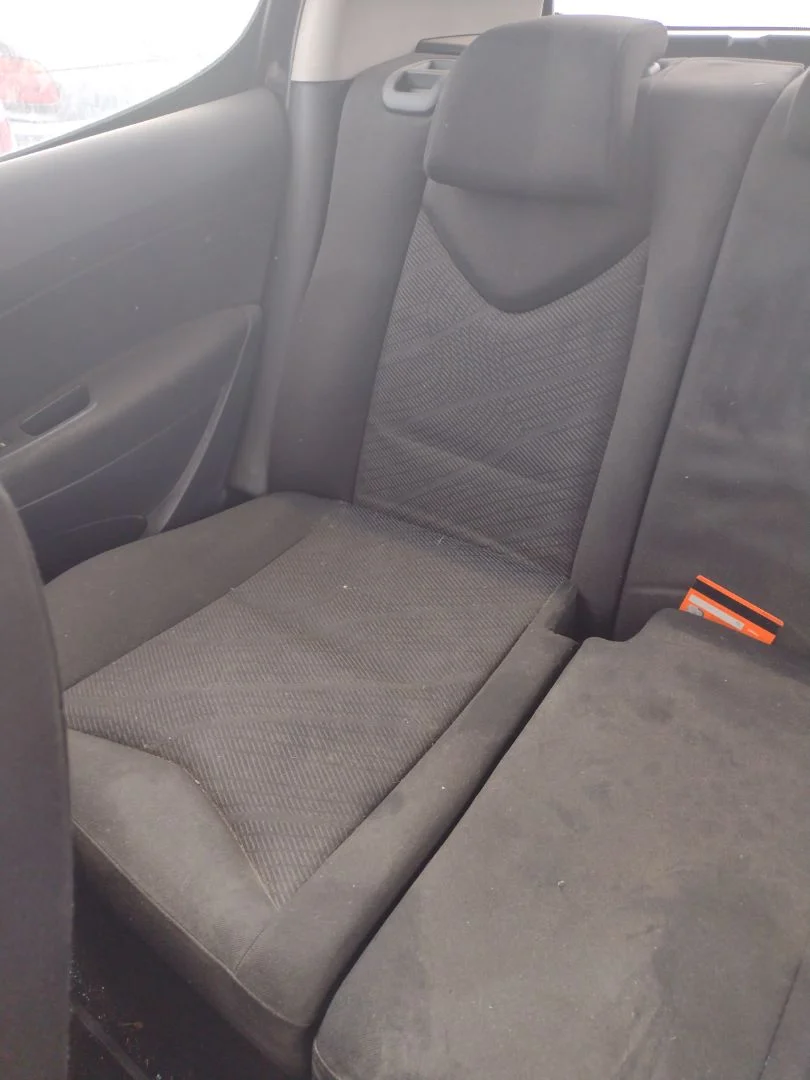 Foto de ASIENTOS TRASERO DERECHO PEUGEOT 308 1.6 16V HDi (90 CV / 66 KW)