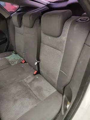 Foto de ASIENTOS TRASERO IZQUIERDO FORD FOCUS BERLINA (CAP) 1.6 TDCi CAT (90 CV / 66 KW) foto 2