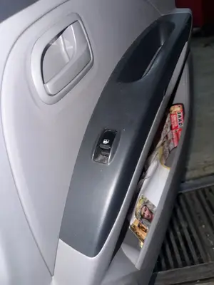 Foto de MANDO ELEVALUNAS DELANTERO DERECHO KIA PICANTO (SA) 1.1 CAT (65 CV / 48 KW)