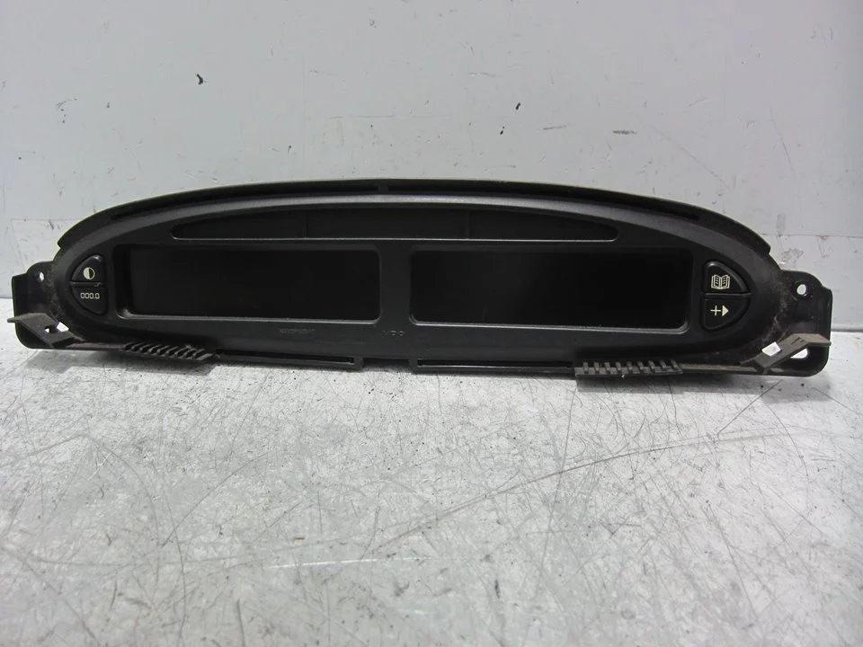 Foto de CUADRO INSTRUMENTOS CITROEN XSARA PICASSO 1.6 16V HDi (90 CV / 66 KW) referencia 9661734780