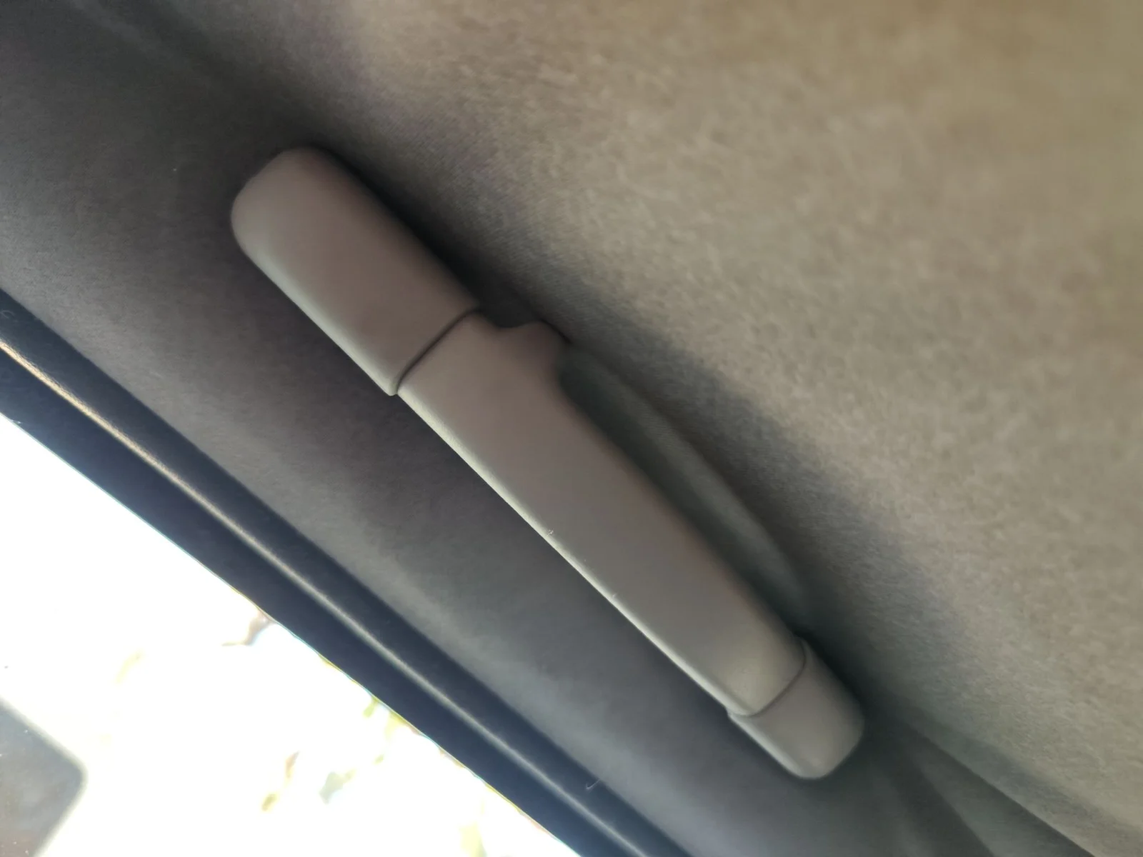 Foto de ASIDERO TECHO TRASERO DERECHO PEUGEOT 307 (S1)(04.2001) 1.6 16V CAT (109 CV / 80 KW)