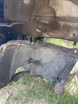 Foto de PASO RUEDA DELANTERO IZQUIERDO VOLKSWAGEN PASSAT VARIANT (3C5) 2.0 TDI DPF (170 CV / 125 KW) referencia 3C0805977