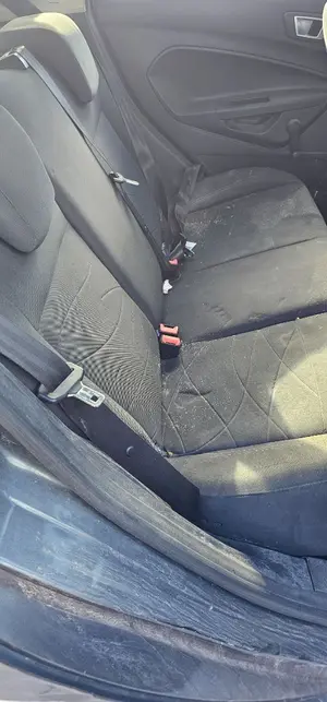 Foto de ASIENTO TRASERO MEDIO FORD FIESTA (CNN) 1.25 16V CAT (82 CV / 60 KW)
