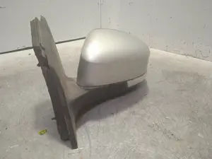 Foto de RETROVISOR IZQUIERDO FORD FOCUS BERLINA (CEW) 1.0 EcoBoost CAT (125 CV / 92 KW) referencia E9024550 foto 2