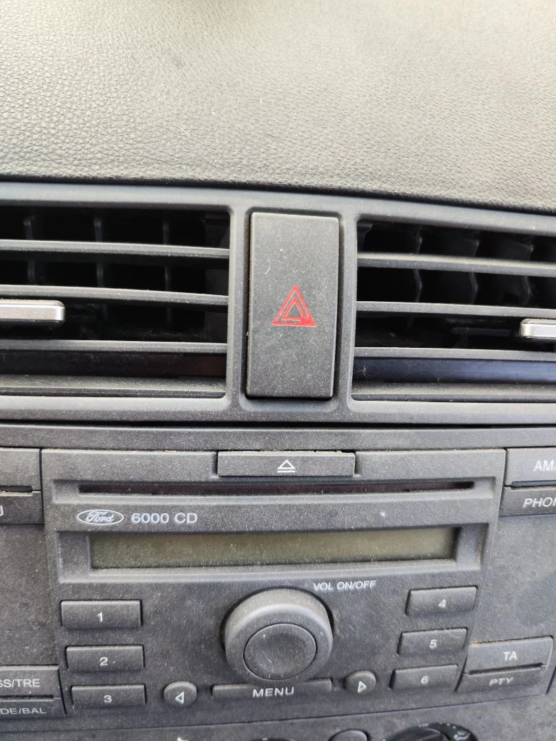 Foto de WARNING FORD FOCUS C-MAX (CAP)(2003) 1.6 TDCi CAT (109 CV / 80 KW)