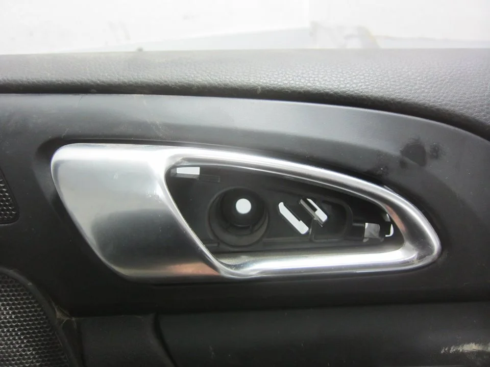 Foto de MANETA INTERIOR TRASERA DERECHA PORSCHE CAYENNE (TIPO 92A) 3.6 CAT (299 CV / 220 KW) referencia 7P5837020