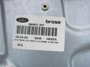 Foto de ELEVALUNAS TRASERO DERECHO FORD FOCUS BERLINA (CB4) 1.6 16V CAT (101 CV / 74 KW) referencia 984851207 foto 2