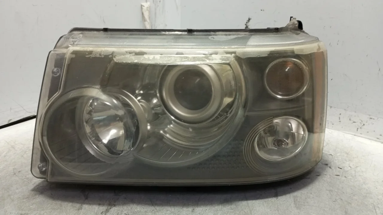 Foto de FARO IZQUIERDO LAND ROVER RANGE ROVER SPORT 2.7 Td V6 CAT (190 CV / 140 KW) referencia XBC501733LZN