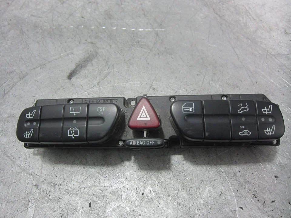 Foto de MANDO MULTIFUNCION MERCEDES-BENZ CLASE G (BM 463) STATION 4.0 CDI 32V CAT (250 CV / 184 KW) referencia 4638203410