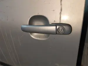 Foto de MANETA EXTERIOR DELANTERA IZQUIERDA SEAT ALHAMBRA (7V9)