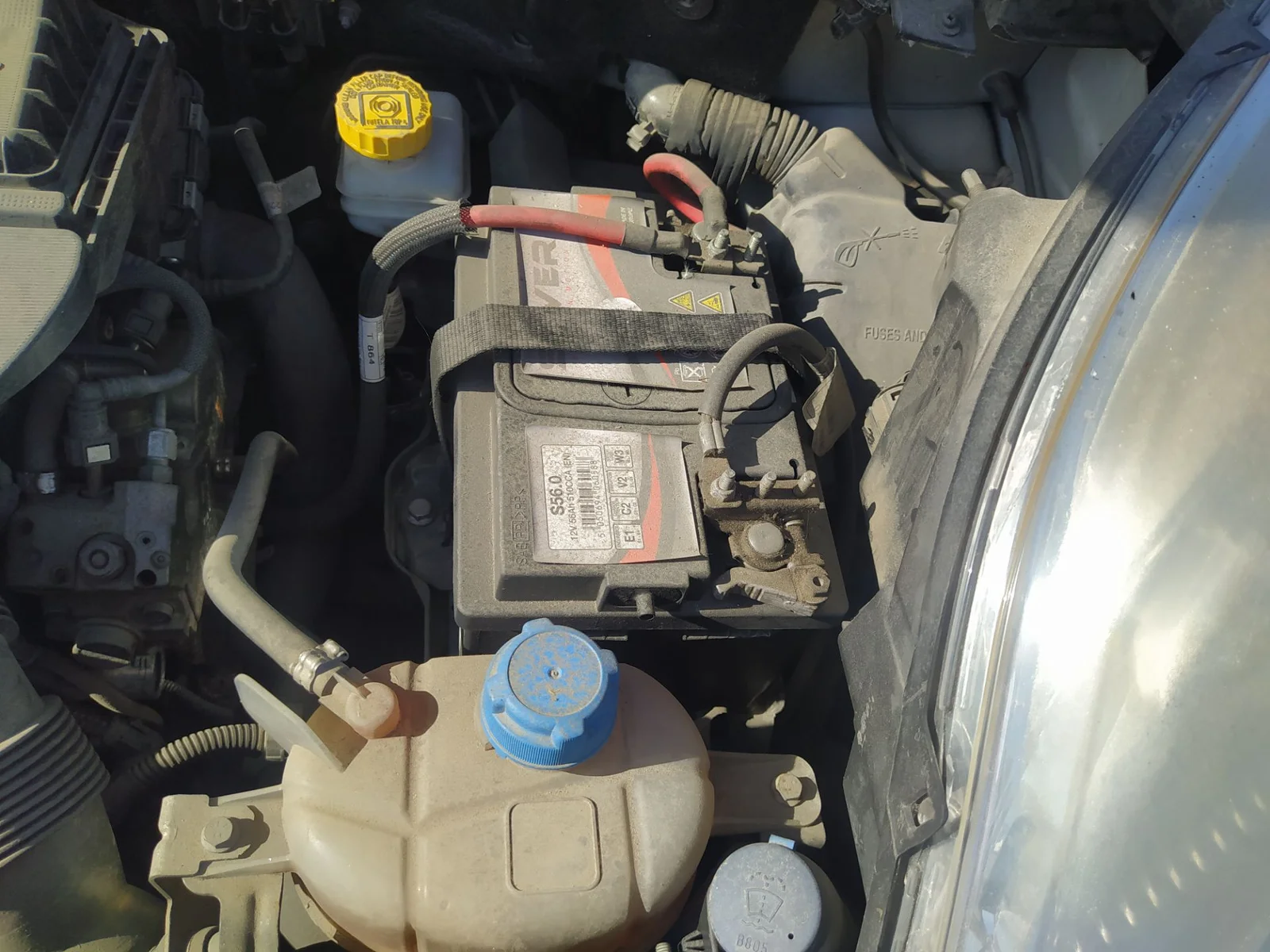 Foto de CAJA PRECALENTAMIENTO FIAT III FIORINO (225) 1.3 16V JTD CAT (75 CV / 55 KW)