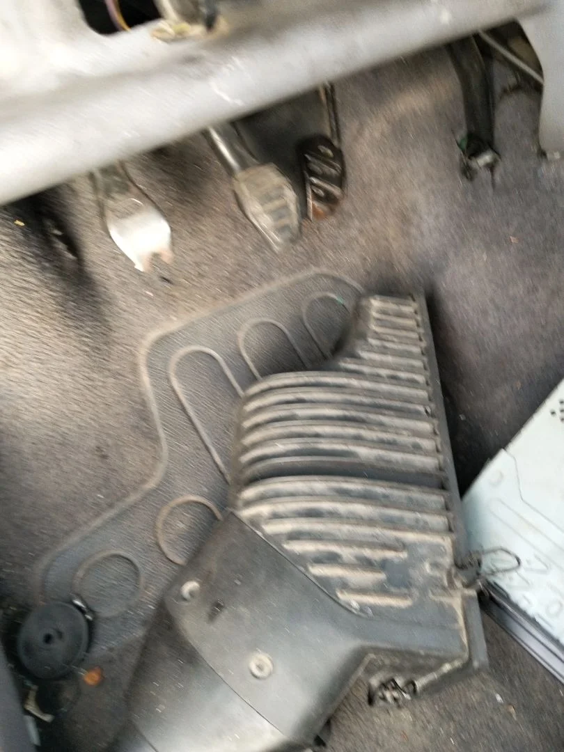 Foto de PEDAL FRENO RENAULT TWINGO I (C06) 1.2 (58 CV / 43 KW)