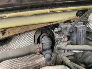 Foto de VALVULA AIRE ADICIONAL VOLKSWAGEN CADDY (2K)(02.2004) 2.0 SDI (69 CV / 51 KW) referencia 1J0906627C foto 4