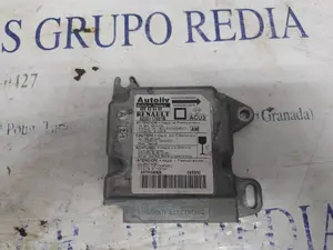 Foto de CENTRALITA AIRBAG RENAULT MEGANE I FASE 2 GRANDTOUR (KA...) 1.6  (107 CV / 79 KW) referencia 8200117651