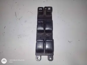 Foto de MANDO ELEVALUNAS DELANTERO IZQUIERDO NISSAN PRIMERA BERLINA (P12) referencia C8DD702N