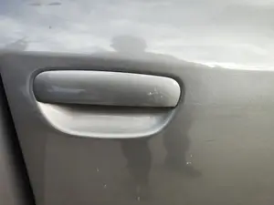 Foto de MANETA EXTERIOR TRASERA DERECHA AUDI A6 BERLINA (4B2) 2.5 V6 24V TDI (150 CV / 110 KW) referencia 4B0839208  FKZ