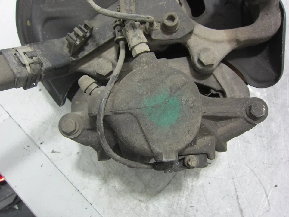 Foto de PINZA DE FRENO DELANTERA IZQUIERDA MERCEDES-BENZ CLASE C (BM 202) BERLINA 1.8 16V CAT (122 CV / 90 KW) referencia Z06028295L