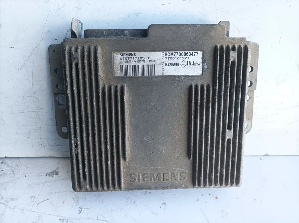 Foto de CENTRALITA MOTOR UCE RENAULT LAGUNA (B56) referencia S103717205C