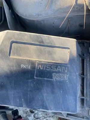 Foto de CAJA FILTRO AIRE NISSAN ALMERA (N15) 2.0 Diesel (75 CV / 55 KW) foto 2